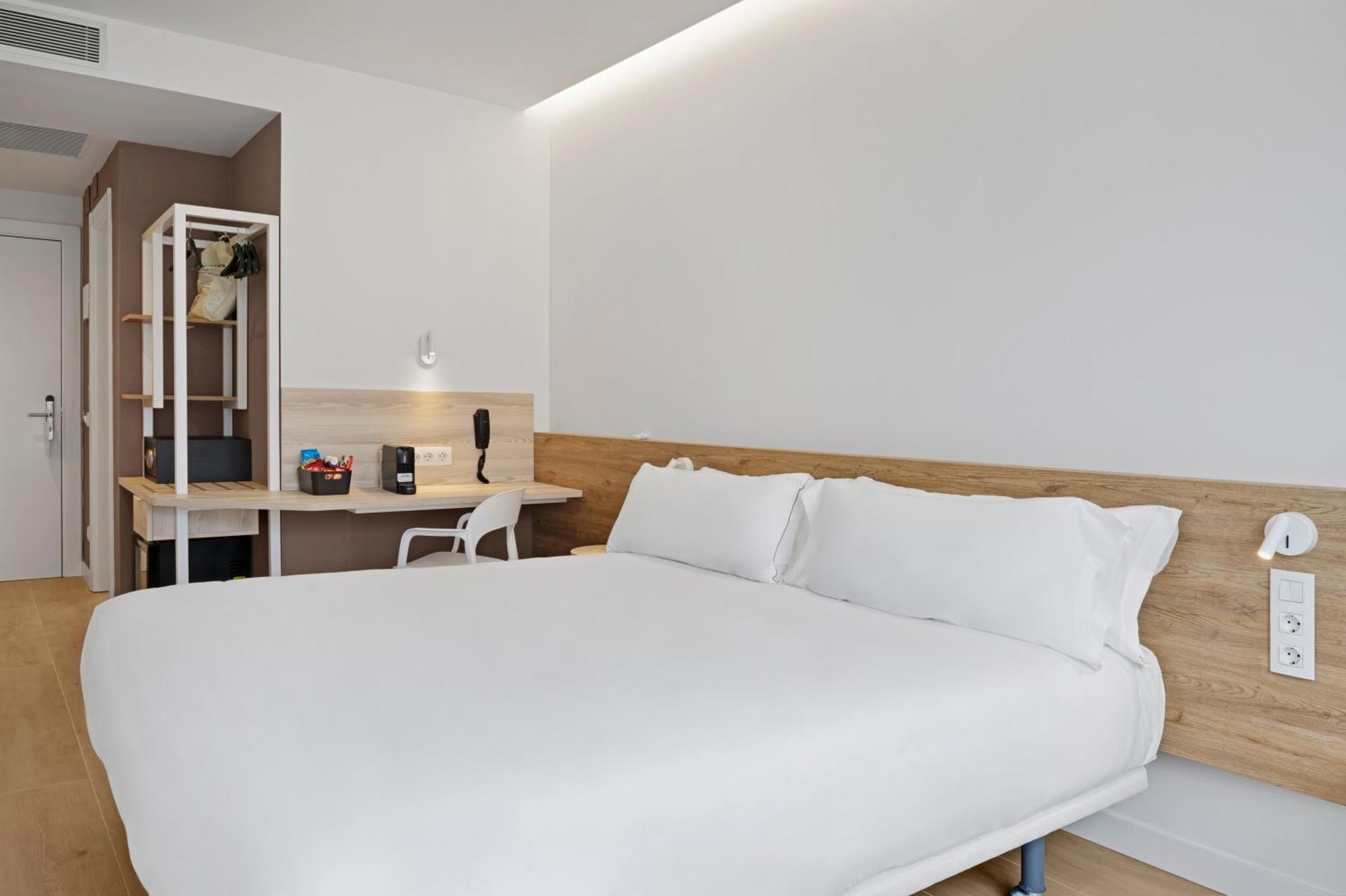B&B Hotel Castro Urdiales Exterior photo